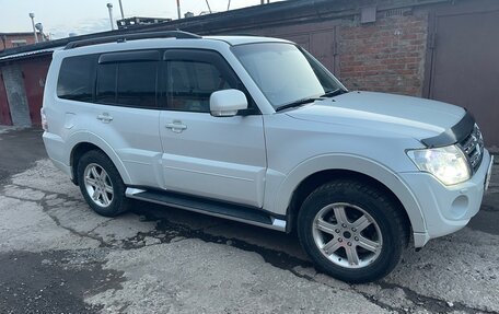 Mitsubishi Pajero IV, 2013 год, 1 970 000 рублей, 3 фотография