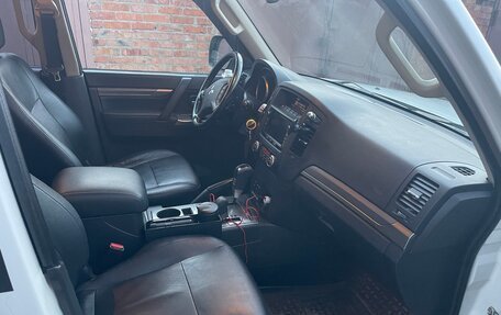 Mitsubishi Pajero IV, 2013 год, 1 970 000 рублей, 8 фотография