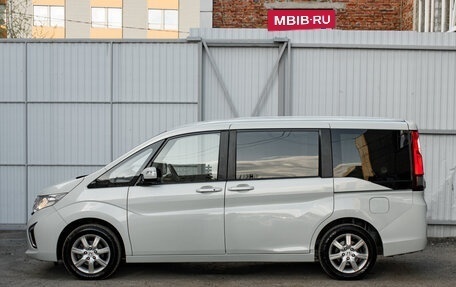 Honda Stepwgn IV, 2016 год, 2 000 000 рублей, 8 фотография
