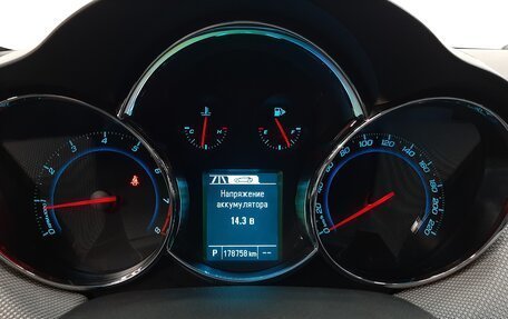 Chevrolet Cruze II, 2013 год, 880 000 рублей, 8 фотография