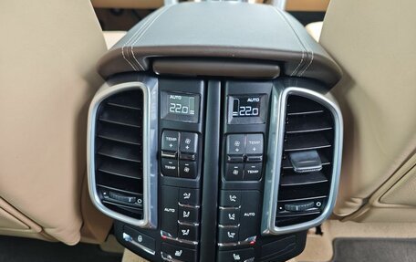Porsche Cayenne III, 2015 год, 4 597 000 рублей, 25 фотография