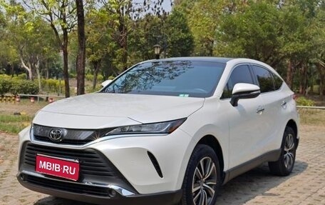 Toyota Harrier, 2022 год, 2 950 000 рублей, 1 фотография