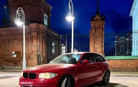 BMW 1 серия, 2007 год, 630 000 рублей, 7 фотография