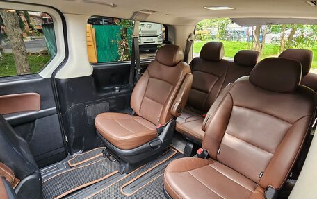 Hyundai Grand Starex Grand Starex I рестайлинг 2, 2018 год, 4 300 000 рублей, 14 фотография