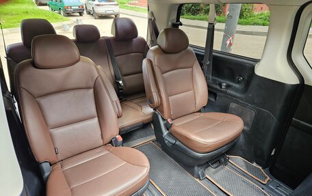 Hyundai Grand Starex Grand Starex I рестайлинг 2, 2018 год, 4 300 000 рублей, 15 фотография
