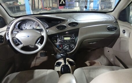 Ford Focus IV, 2000 год, 159 000 рублей, 7 фотография