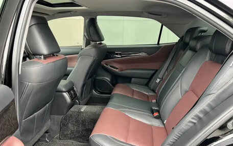 Toyota Crown, 2020 год, 2 880 000 рублей, 12 фотография