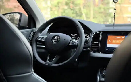 Skoda Karoq I, 2021 год, 1 759 810 рублей, 8 фотография