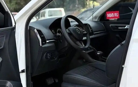 Skoda Karoq I, 2021 год, 1 759 810 рублей, 7 фотография