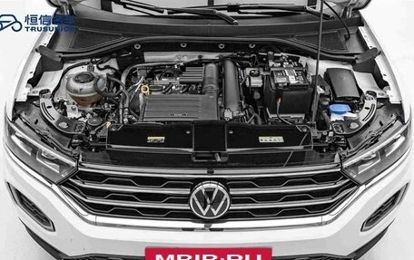 Volkswagen T-Roc I, 2021 год, 1 545 000 рублей, 12 фотография