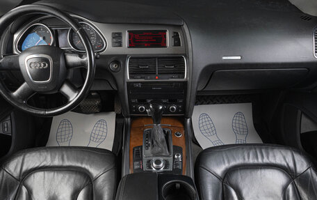 Audi Q7, 2006 год, 1 389 000 рублей, 8 фотография