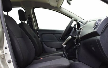 Renault Logan II, 2014 год, 684 000 рублей, 10 фотография