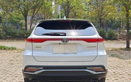 Toyota Harrier, 2022 год, 2 950 000 рублей, 5 фотография