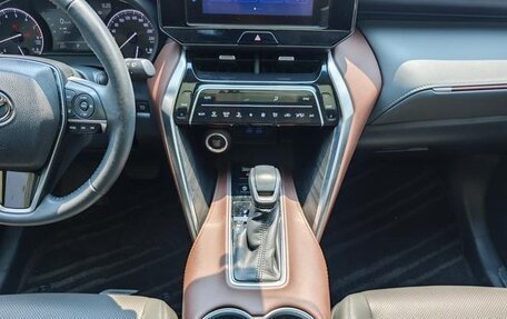 Toyota Harrier, 2022 год, 2 950 000 рублей, 9 фотография