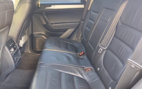 Volkswagen Touareg III, 2015 год, 3 000 000 рублей, 10 фотография
