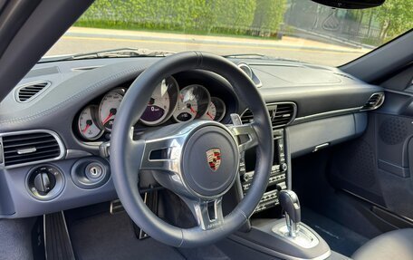 Porsche 911, 2011 год, 16 900 000 рублей, 32 фотография