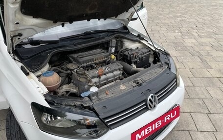 Volkswagen Polo VI (EU Market), 2011 год, 800 000 рублей, 18 фотография
