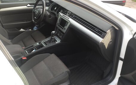 Volkswagen Passat B8 рестайлинг, 2017 год, 2 200 000 рублей, 5 фотография