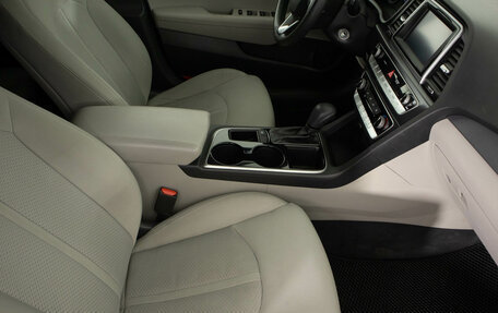 Hyundai Sonata VII, 2018 год, 1 749 000 рублей, 11 фотография