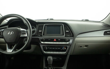 Hyundai Sonata VII, 2018 год, 1 749 000 рублей, 13 фотография