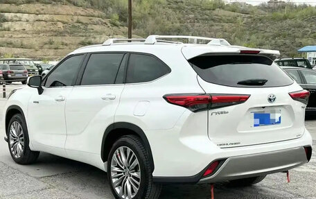 Toyota Highlander, 2022 год, 4 105 855 рублей, 4 фотография