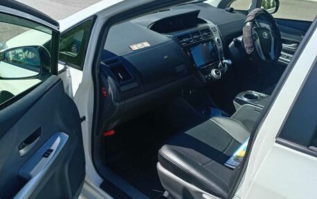 Toyota Prius Alpha I (ZVW40/41), 2014 год, 1 600 000 рублей, 7 фотография