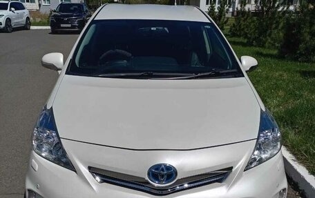 Toyota Prius Alpha I (ZVW40/41), 2014 год, 1 600 000 рублей, 9 фотография
