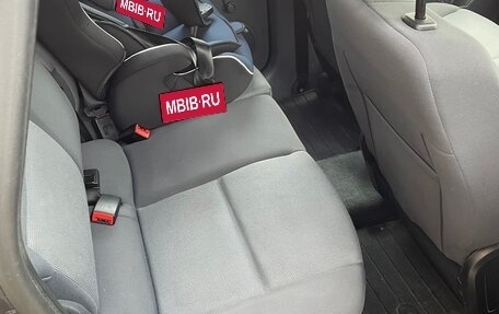 Mitsubishi Colt VI рестайлинг, 2006 год, 400 000 рублей, 5 фотография