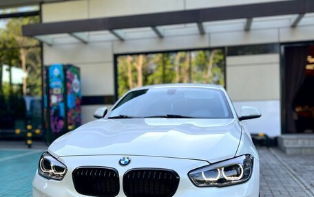 BMW 1 серия, 2017 год, 1 800 000 рублей, 7 фотография