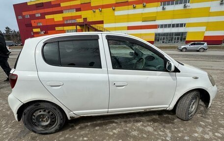 Toyota Vitz, 2000 год, 240 000 рублей, 3 фотография