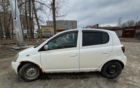 Toyota Vitz, 2000 год, 240 000 рублей, 4 фотография