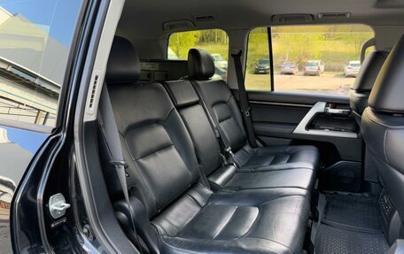 Toyota Land Cruiser 200, 2013 год, 3 835 000 рублей, 6 фотография