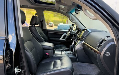 Toyota Land Cruiser 200, 2013 год, 3 835 000 рублей, 7 фотография