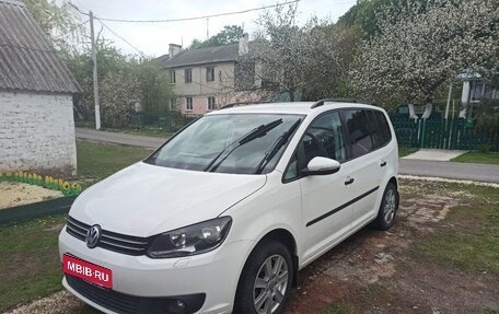 Volkswagen Touran III, 2013 год, 1 200 000 рублей, 1 фотография