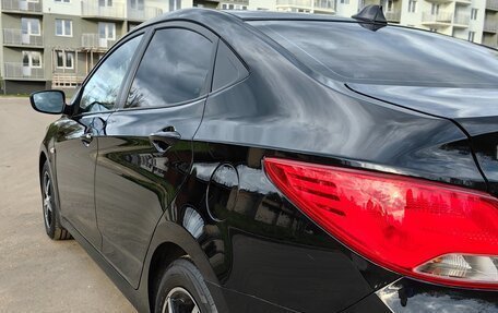 Hyundai Solaris II рестайлинг, 2015 год, 1 100 000 рублей, 6 фотография