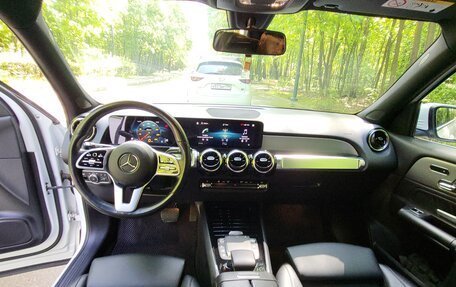 Mercedes-Benz GLB, 2021 год, 3 999 999 рублей, 3 фотография