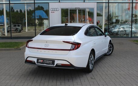 Hyundai Sonata VIII, 2019 год, 1 990 000 рублей, 6 фотография