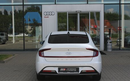 Hyundai Sonata VIII, 2019 год, 1 990 000 рублей, 7 фотография