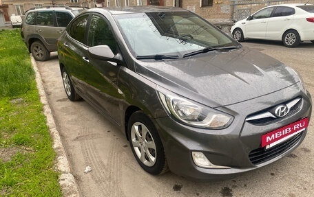 Hyundai Solaris II рестайлинг, 2012 год, 795 000 рублей, 3 фотография