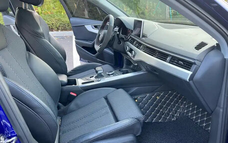Audi A4, 2017 год, 1 960 035 рублей, 10 фотография