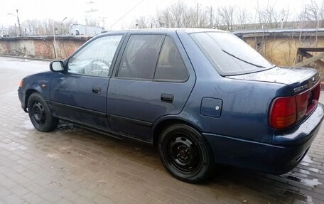 Suzuki Swift II, 2001 год, 120 000 рублей, 2 фотография