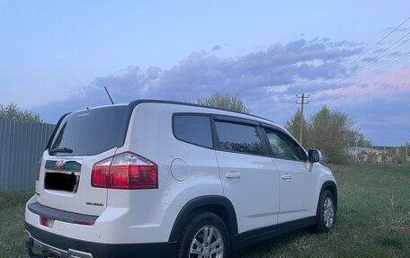 Chevrolet Orlando I, 2013 год, 1 500 000 рублей, 4 фотография