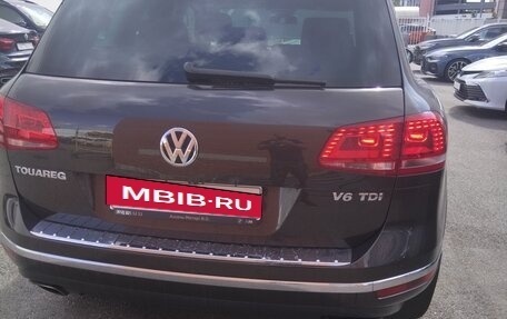 Volkswagen Touareg III, 2015 год, 2 985 000 рублей, 2 фотография