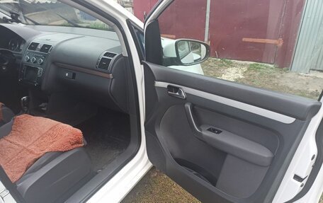 Volkswagen Touran III, 2013 год, 1 200 000 рублей, 9 фотография