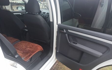 Volkswagen Touran III, 2013 год, 1 200 000 рублей, 10 фотография