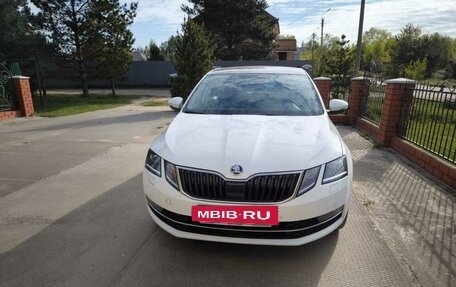 Skoda Octavia, 2017 год, 1 680 000 рублей, 2 фотография