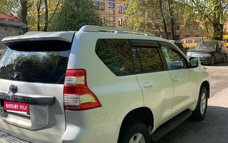 Toyota Land Cruiser Prado 150 рестайлинг 2, 2014 год, 2 950 000 рублей, 7 фотография