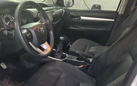 Toyota Hilux VIII, 2021 год, 4 500 000 рублей, 14 фотография