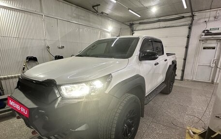 Toyota Hilux VIII, 2021 год, 4 500 000 рублей, 13 фотография