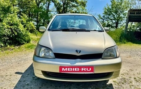 Toyota Platz, 1999 год, 310 000 рублей, 3 фотография